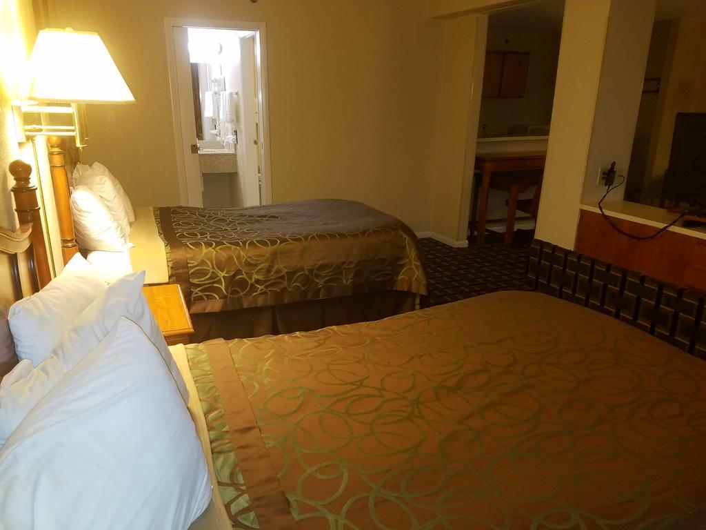 Americas Best Value Inn-Winnsboro Bagian luar foto